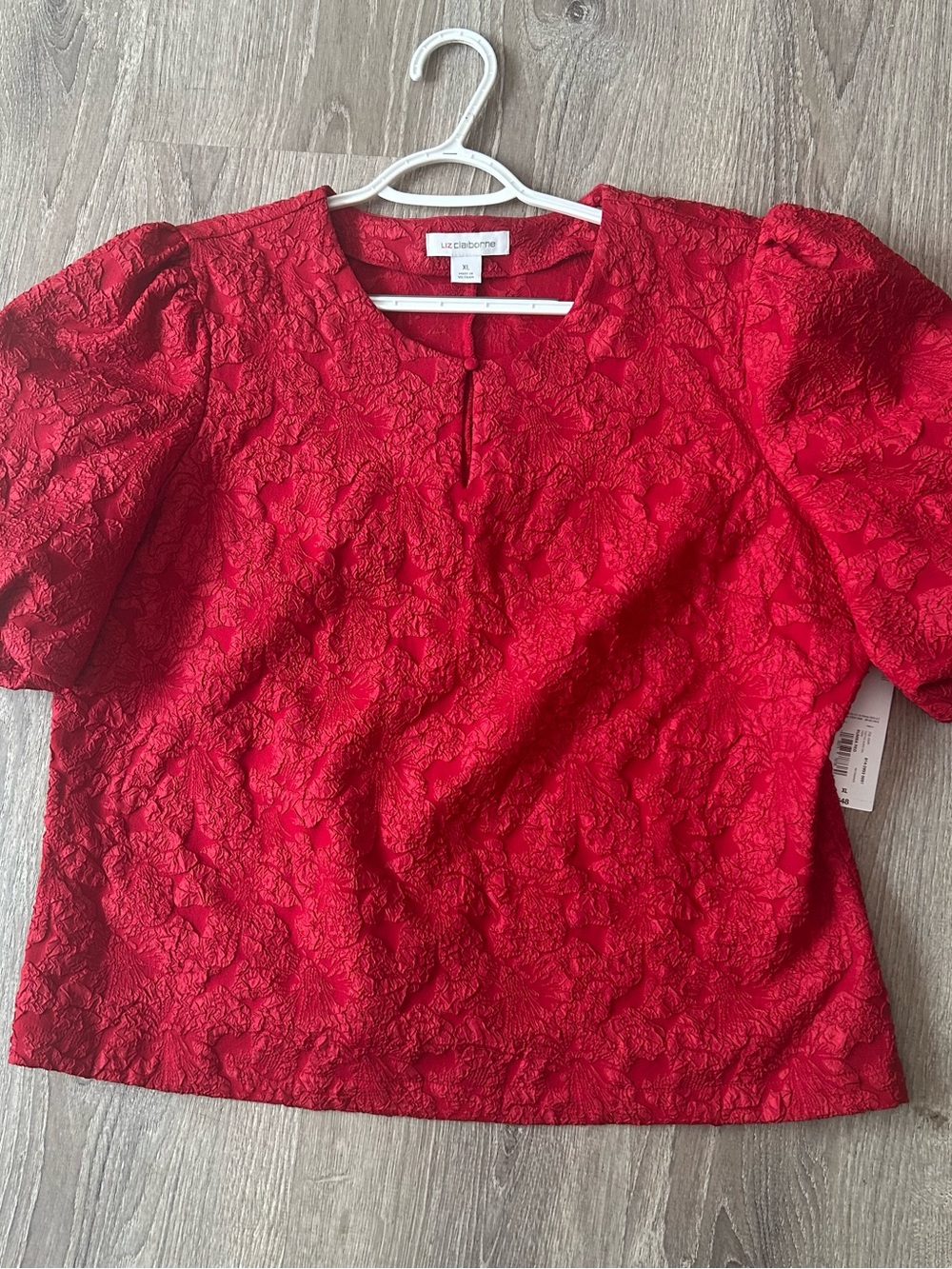 Liz Claiborne Red Floral Jacquard Puff Sleeve Blouse